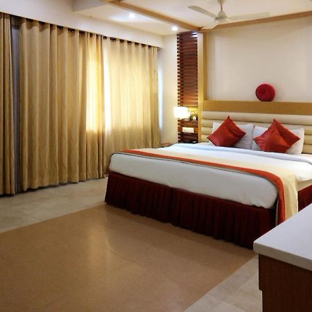 Hotel Mb International Palace Side Мисор Екстериор снимка