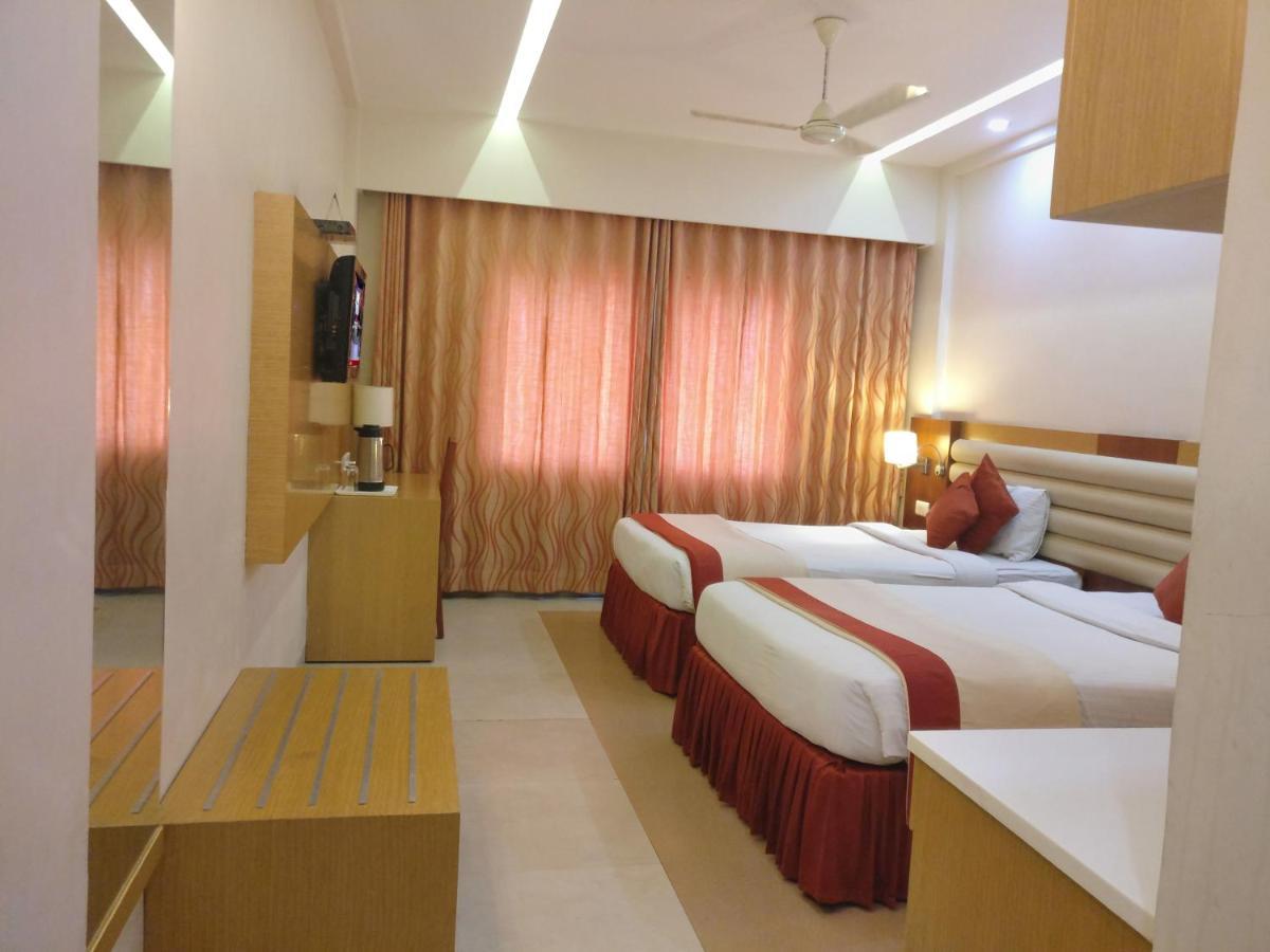 Hotel Mb International Palace Side Мисор Екстериор снимка